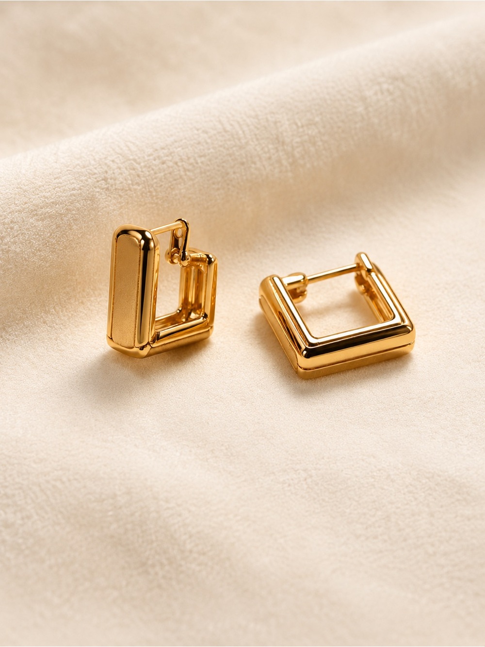 18k solid Italian Gold Square Tube Hoop Earrings